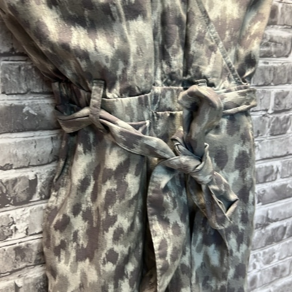 Cloth & Stone romper - Picture 7 of 8